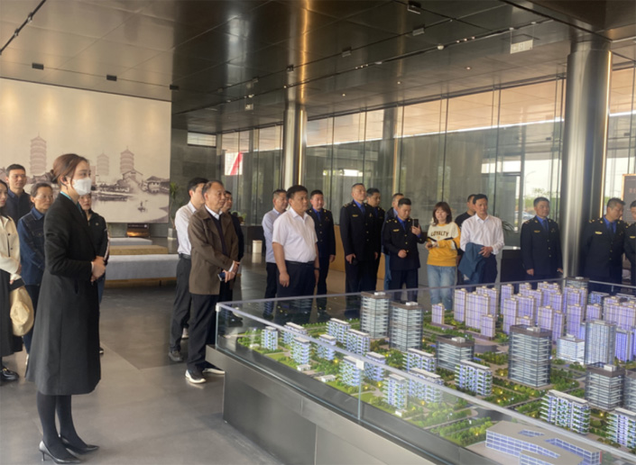 CAZ政開放|市城管局調(diào)研組臨CAZ城市展廳考察調(diào)研